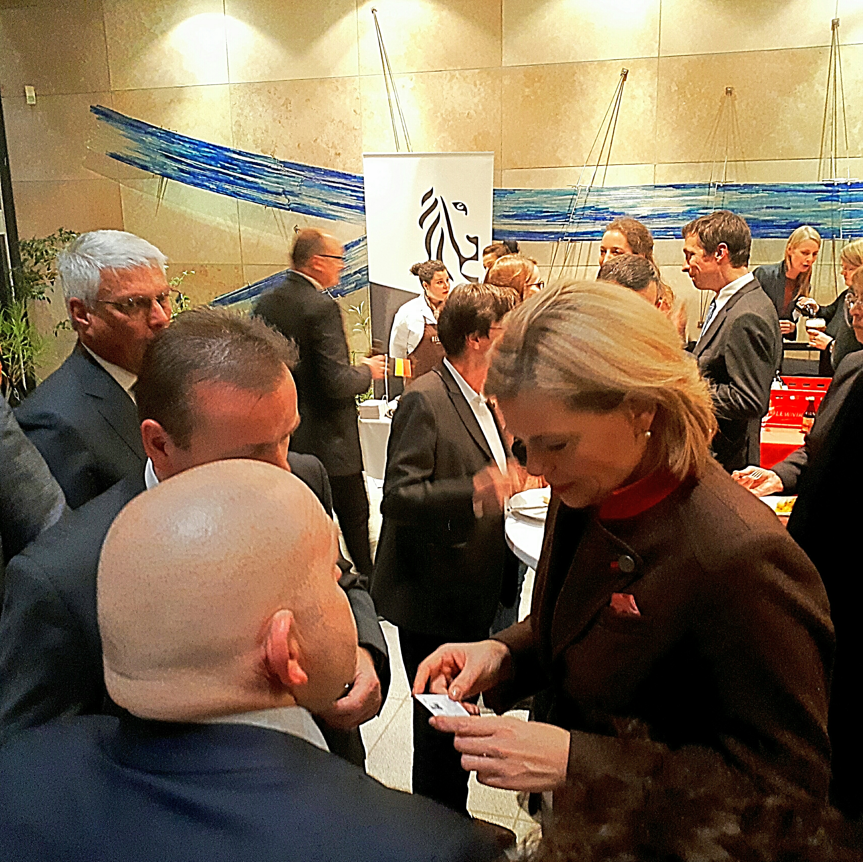 Die Leiter der BWA-Kommission im Austausch mit Ministerin Julia Klöckner.